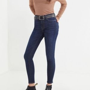UO BDG dark wash twig  high rise Jean's size 24